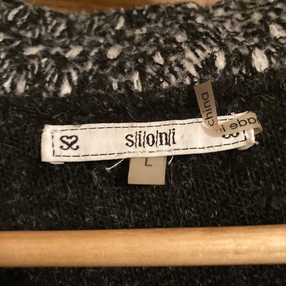 Sweater - Picture 3 of 3